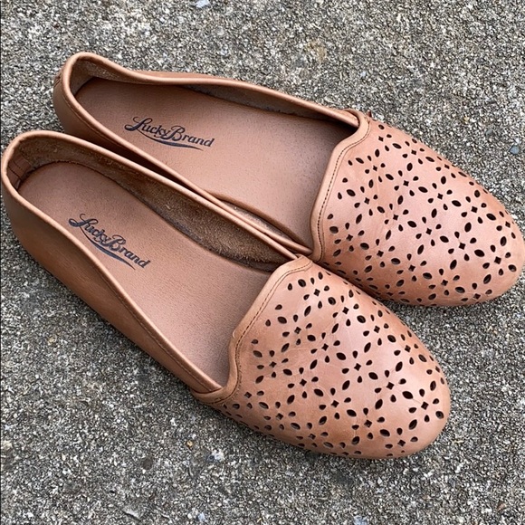 *SOLD*Lucky Brand Leather Flats - Picture 2 of 6